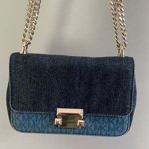 Michael Kors chained bag （used）